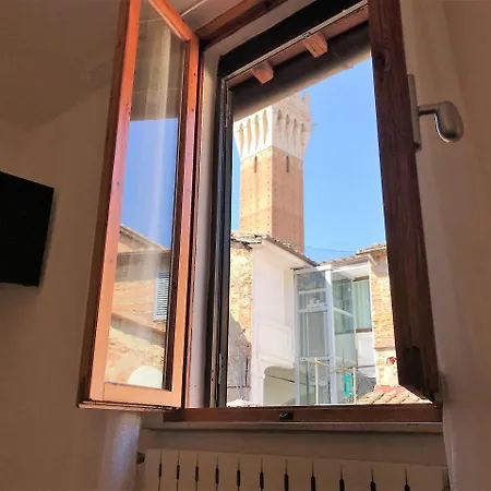 The Blue Lodge-cozy Flat Close To Piazza Del Campo Апартаменты Сиена